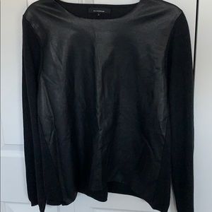 Olivaceous sweater